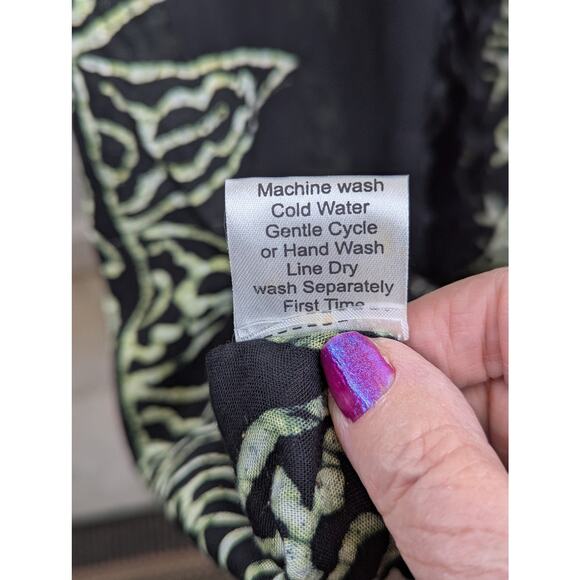 Alegre Batik Wrap/SarongHandmade Indonesia 45"x66" 100% rayon Black white green - Picture 7 of 8